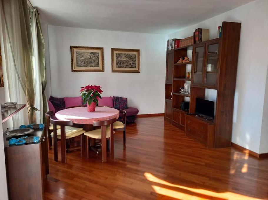 Casa Lola Lägenhet Livorno Exteriör bild