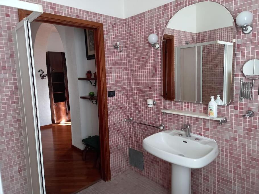 Casa Lola Lägenhet Livorno Exteriör bild